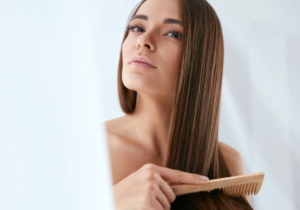 Read more about the article SEU CABELO NÃO CRESCE? CONFIRA 3 DICAS PARA ACELERAR O CRESCIMENTO!